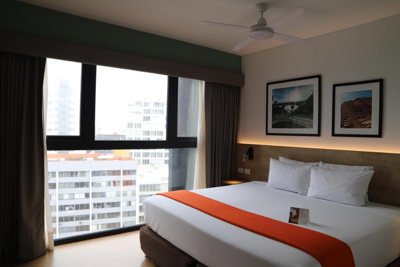 Hotel Casa Andina Standard Benavides Lima Exteriér fotografie
